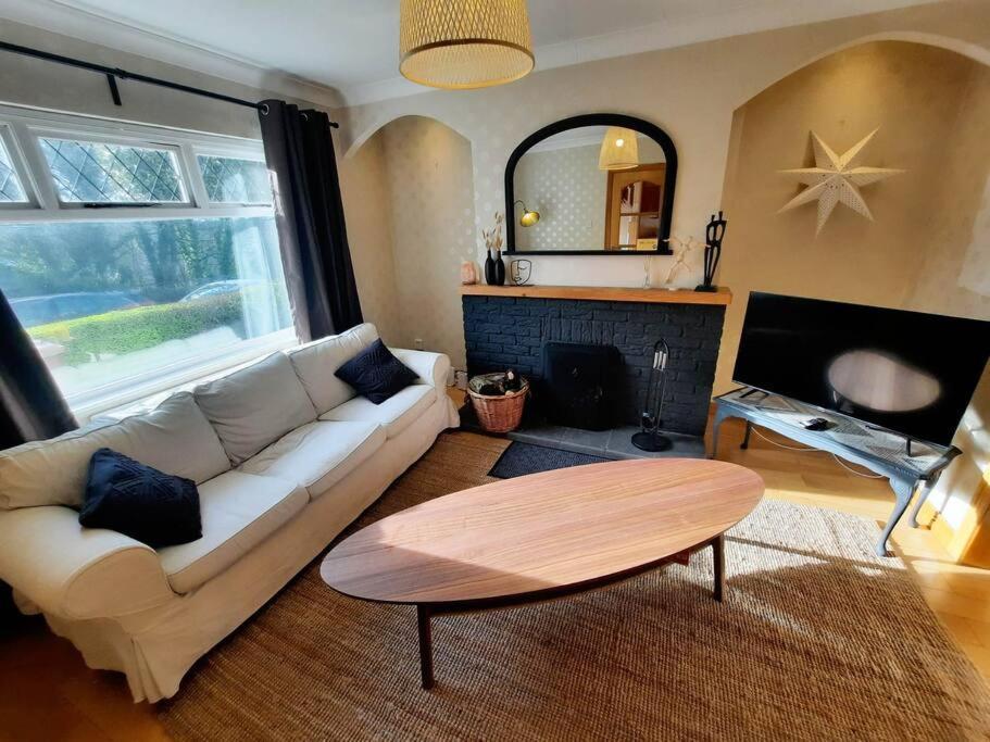 - The Holly Tree House - Villa Bushmills Luaran gambar
